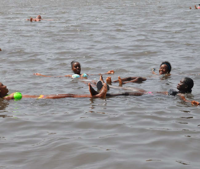 kapverdische Badeinsel Sal - Salzbad in Pedra Lume