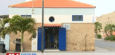 Screenshot Nachtjournal RTC von der Berichterstattung zur Wiedereröffnung der Kunstgalerie auf Sal