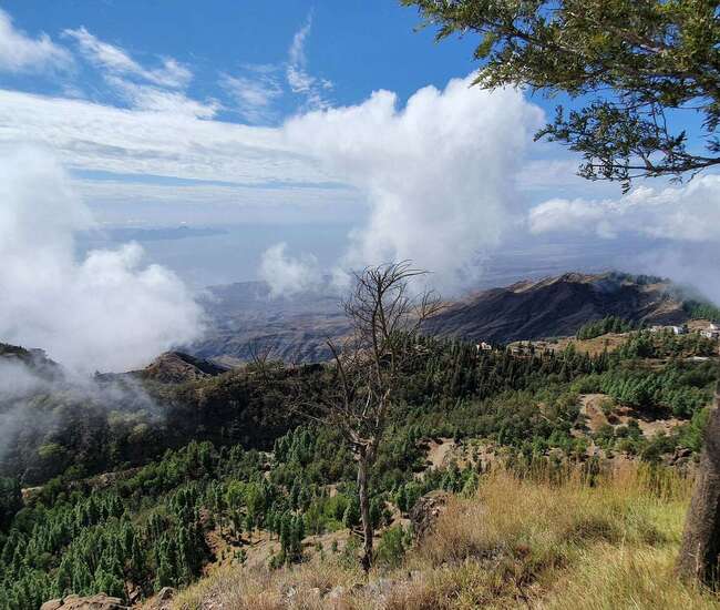 Ausblick auf Natur und Wolken auf der Insel Santo Antão
