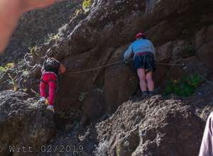 Fogo - Klettersteig - Seil als Unterstützung