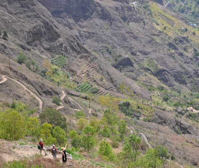 Cova-Krater hinab ans Meer Wanderung No. 101